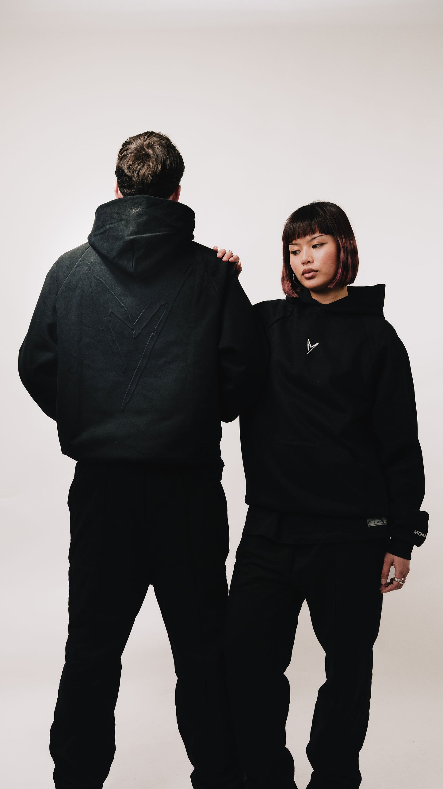 MONTEL SILVER LOGO HOODIE